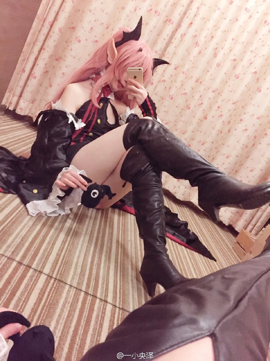Yi Xiaoyangze NO.0000 Weibo Mixed Photos [660P-635M] (661 photos) - Yi Xiao Yang Ze (一小央泽) - Photo 239 of 661