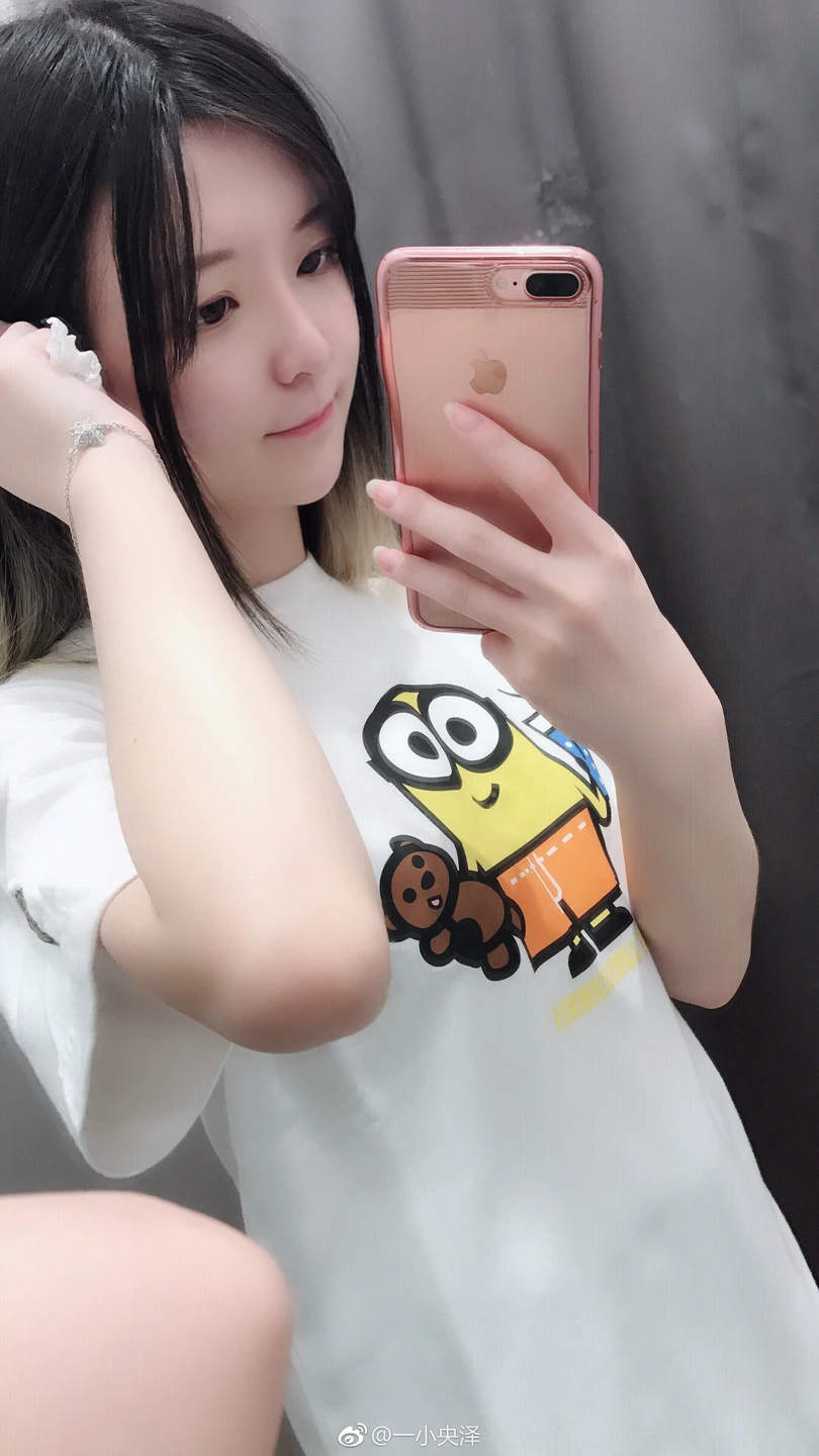 Yi Xiaoyangze NO.0000 Weibo Mixed Photos [660P-635M] (661 photos) - Yi Xiao Yang Ze (一小央泽) - Photo 409 of 661