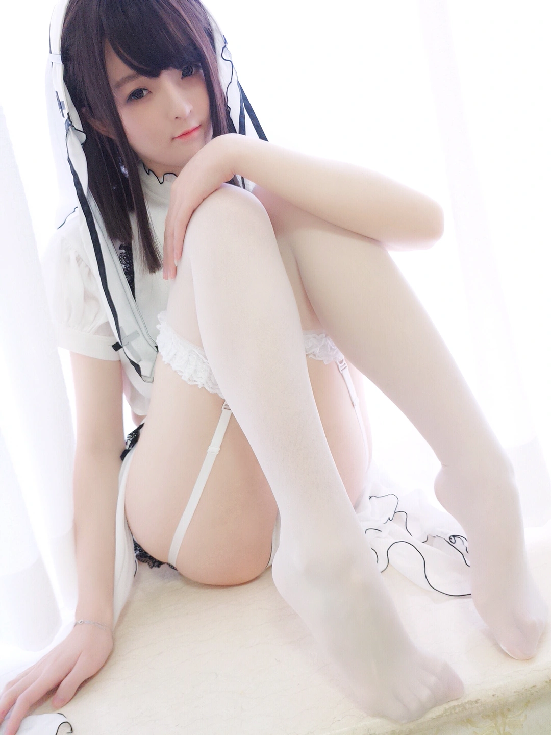 Yi Xiao Yang Zi NO.004 White Nun [32P9V-170M] (32 photos) - Yi Xiao Yang Ze (一小央泽) - Photo 4 of 32