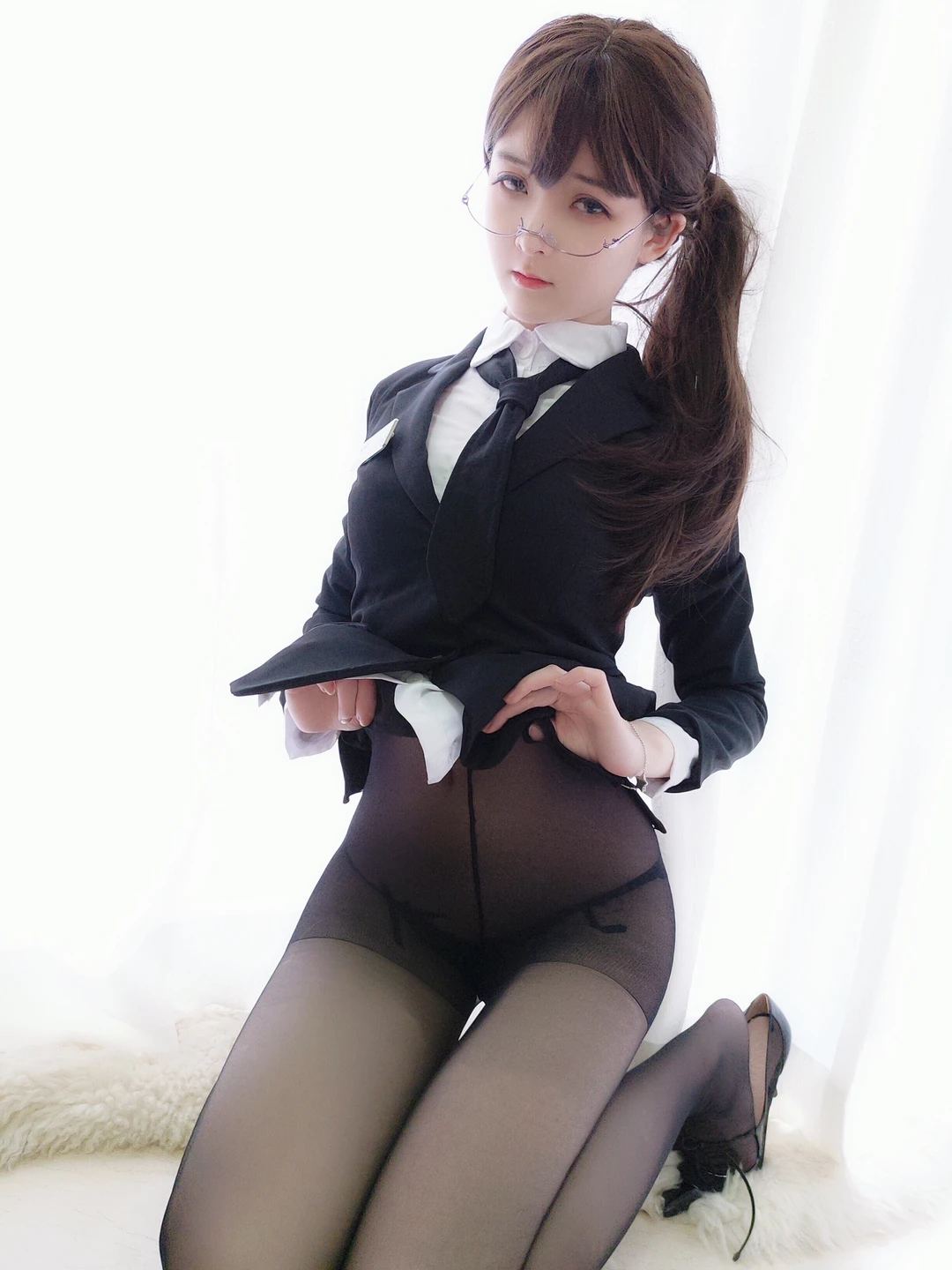 Yi Xiaoyangze No.016 Assistant Onee-san [51P4V-96M] (51 photos) - Yi Xiao Yang Ze (一小央泽) - Photo 2 of 51