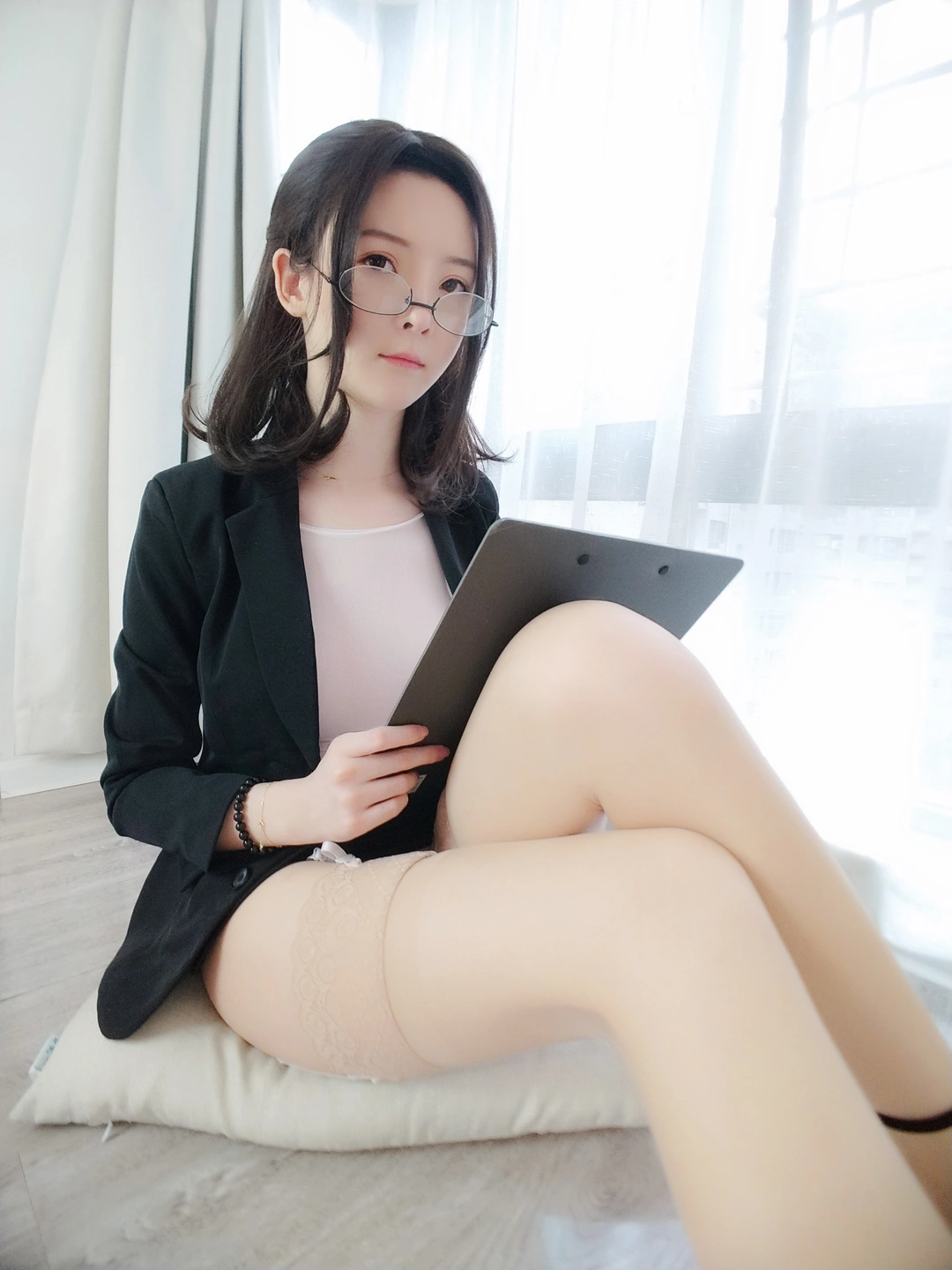 Yi Xiaoyangze No.045 Tutor [80P2V-724M] (80 photos) - Yi Xiao Yang Ze (一小央泽) - Photo 15 of 80