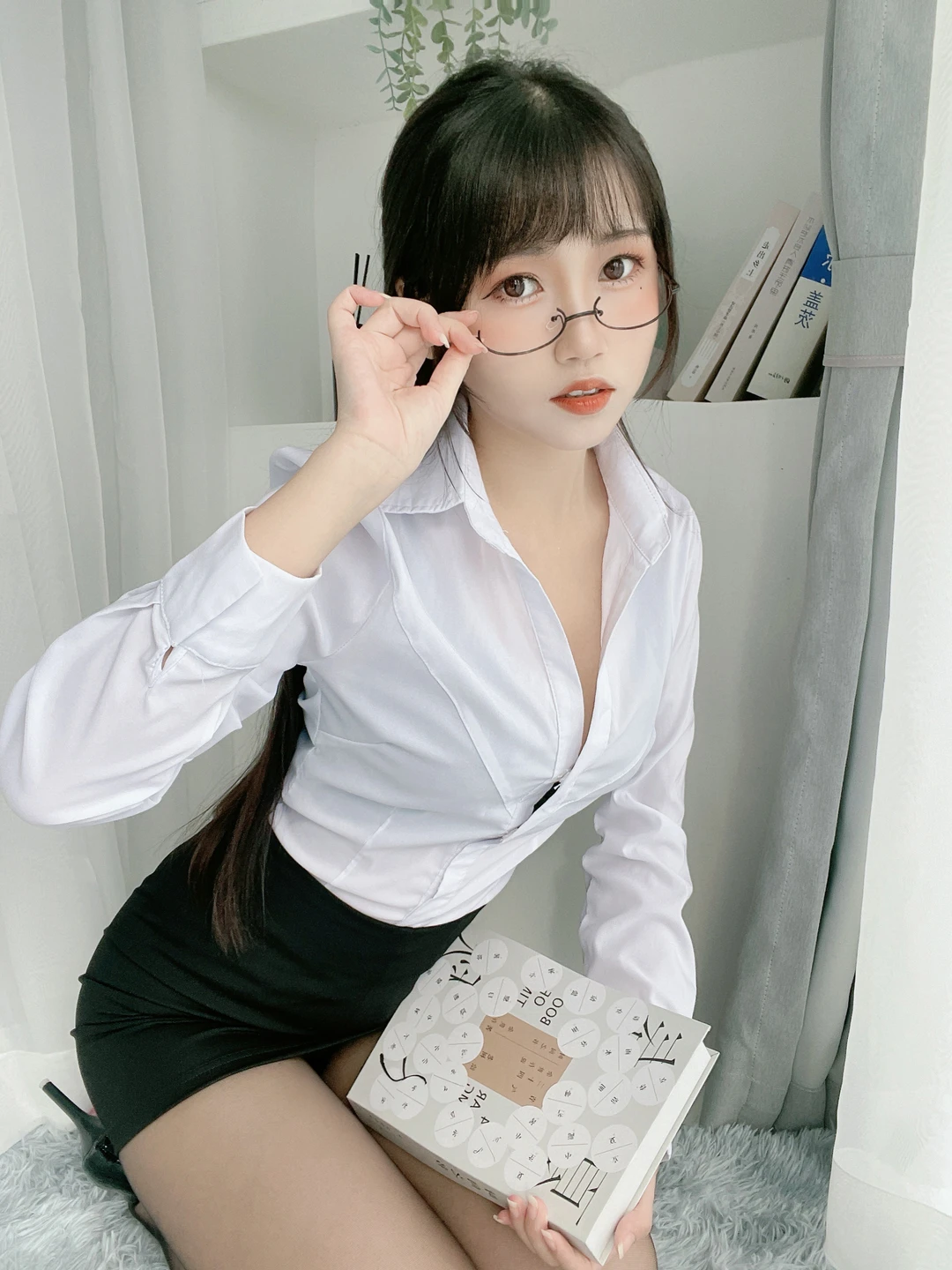 Bu Ai Mao - Black Stockings Pencil Skirt Office Lady [24P, (24 photos) - Bu Ai Mao (不呆猫) - Photo 1 of 24