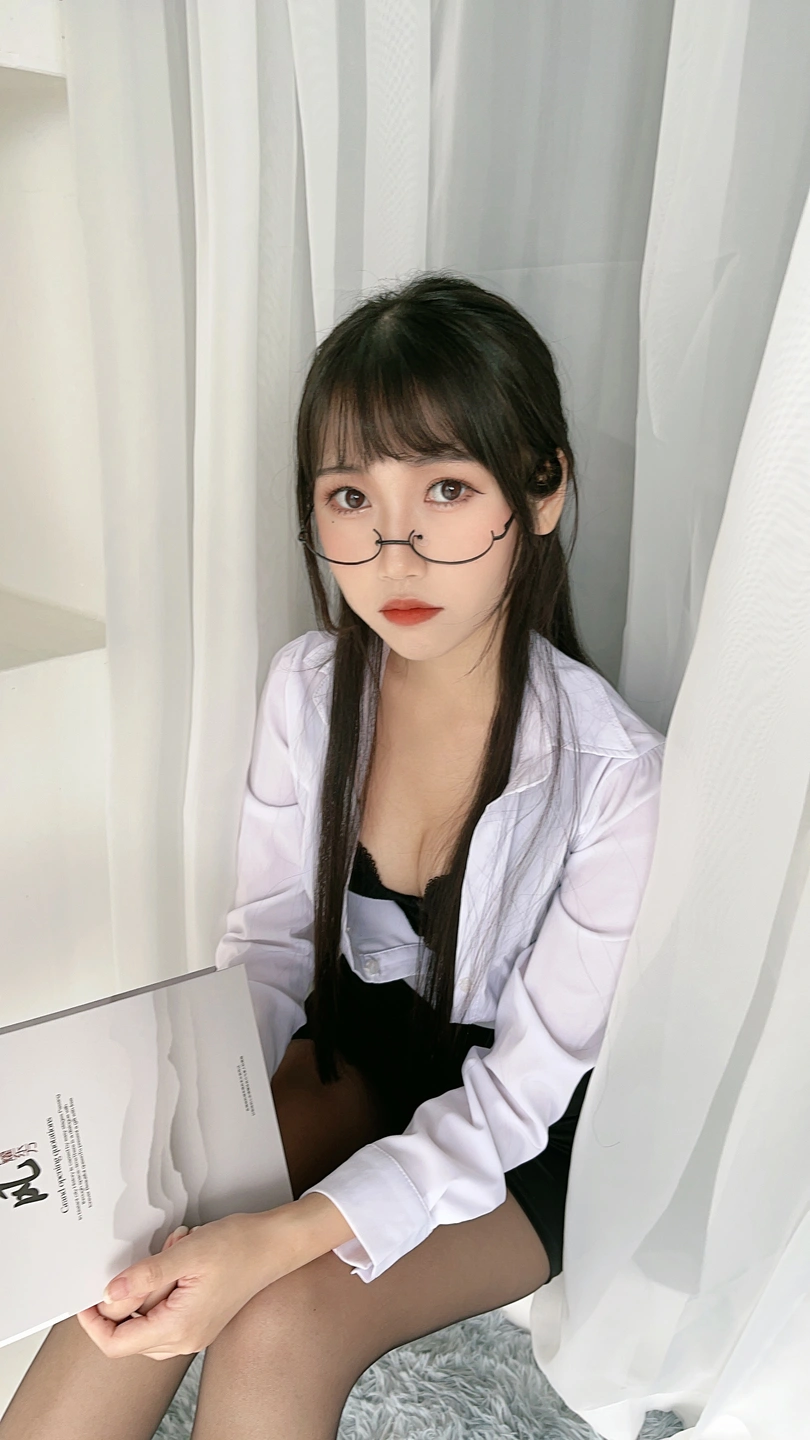Bu Ai Mao - Black Stockings Pencil Skirt Office Lady [24P, (24 photos) - Bu Ai Mao (不呆猫) - Photo 21 of 24