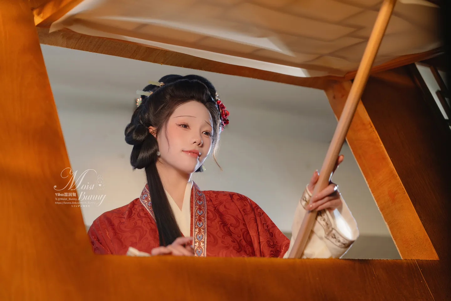 Yao Yi Kou Tu Niang February 2026 Subscription『Galloping Steeds·Golden Lotus Welcoming Spring』 94P,2V 2 (94 photos) - Yao Yi Kou Tu Niang (咬一口兔娘) - Photo 2 of 94