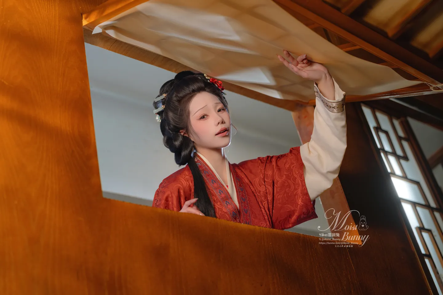 Yao Yi Kou Tu Niang February 2026 Subscription『Galloping Steeds·Golden Lotus Welcoming Spring』 94P,2V 2 (94 photos) - Yao Yi Kou Tu Niang (咬一口兔娘) - Photo 3 of 94