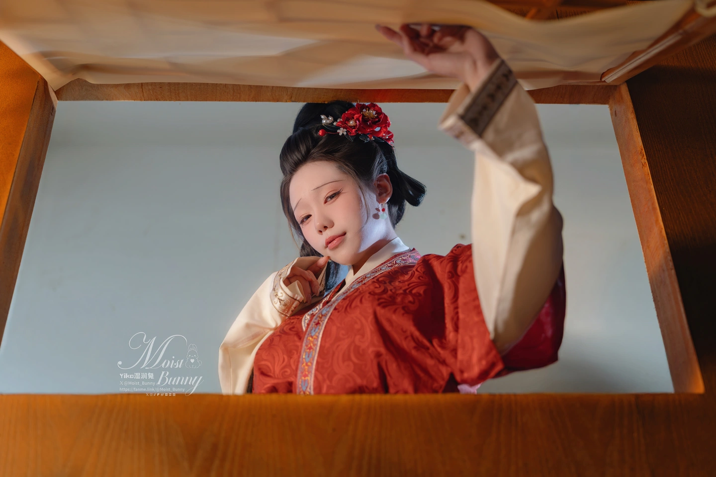 Yao Yi Kou Tu Niang February 2026 Subscription『Galloping Steeds·Golden Lotus Welcoming Spring』 94P,2V 2 (94 photos) - Yao Yi Kou Tu Niang (咬一口兔娘) - Photo 4 of 94