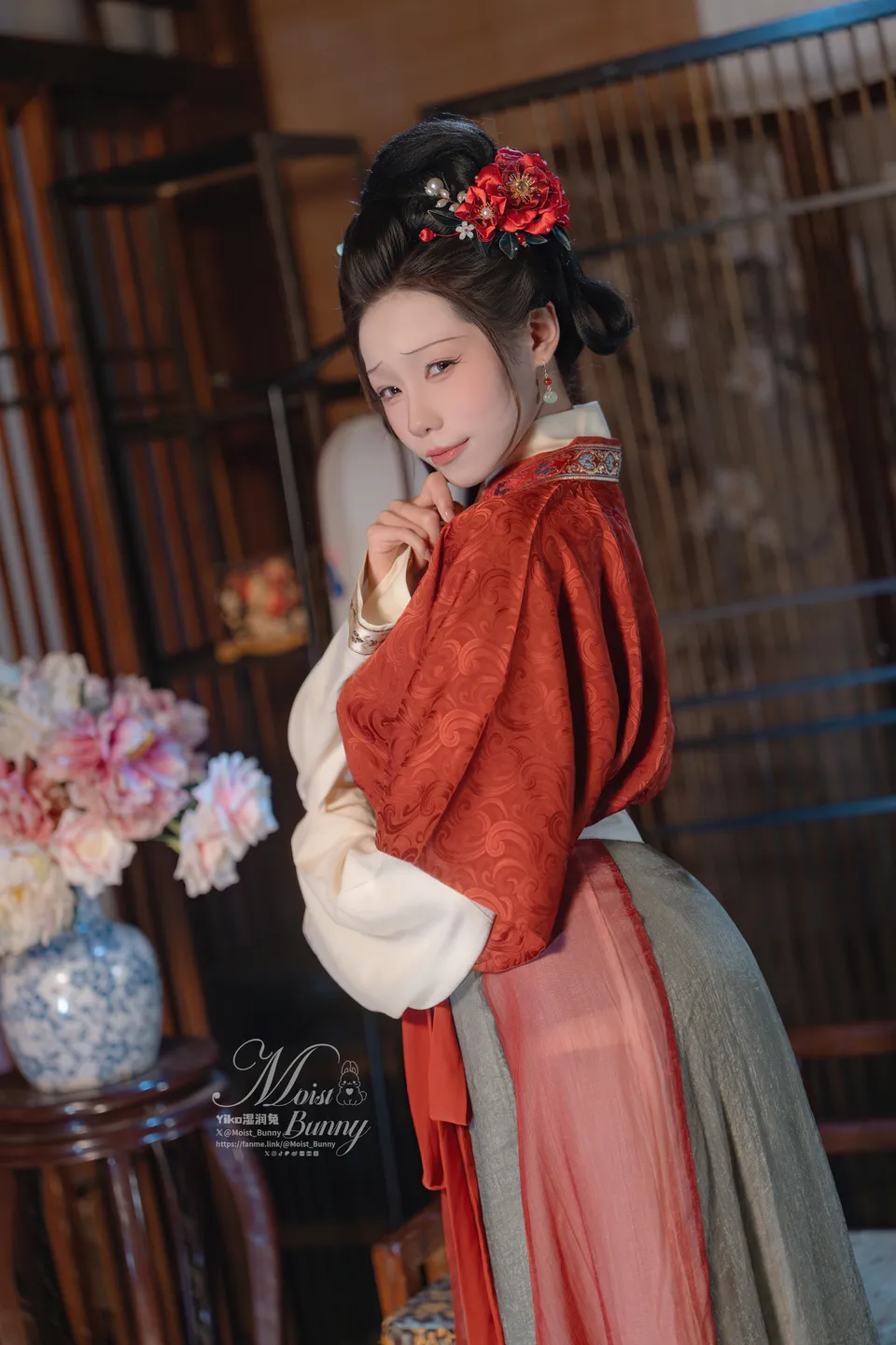 Yao Yi Kou Tu Niang February 2026 Subscription『Galloping Steeds·Golden Lotus Welcoming Spring』 94P,2V 2 (94 photos) - Yao Yi Kou Tu Niang (咬一口兔娘) - Photo 8 of 94