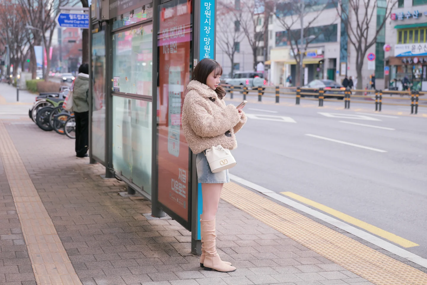 Sun Ye-Eun -109 2025 X-Mas Offline [123P, (123 photos)