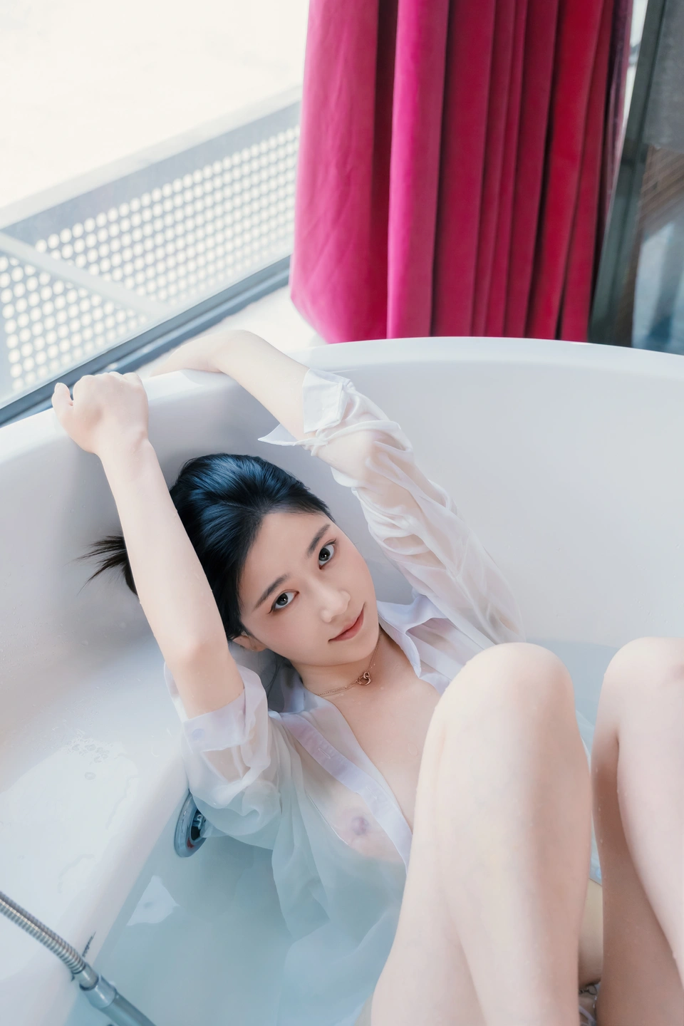 Nian Nian - Bathhouse (82 photos) - Nian Nian (年年) - Photo 65 of 82