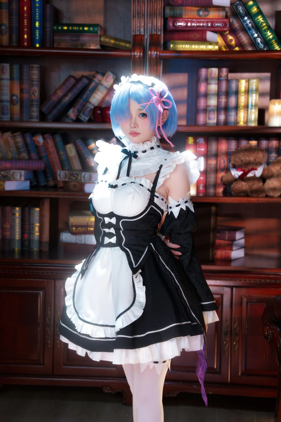 Coser@幼水铃衣 - No.017 Rem - ReZero (108 photos + 1 videos) - You Shui Ling Yi (幼水铃衣) - Photo 1 of 108