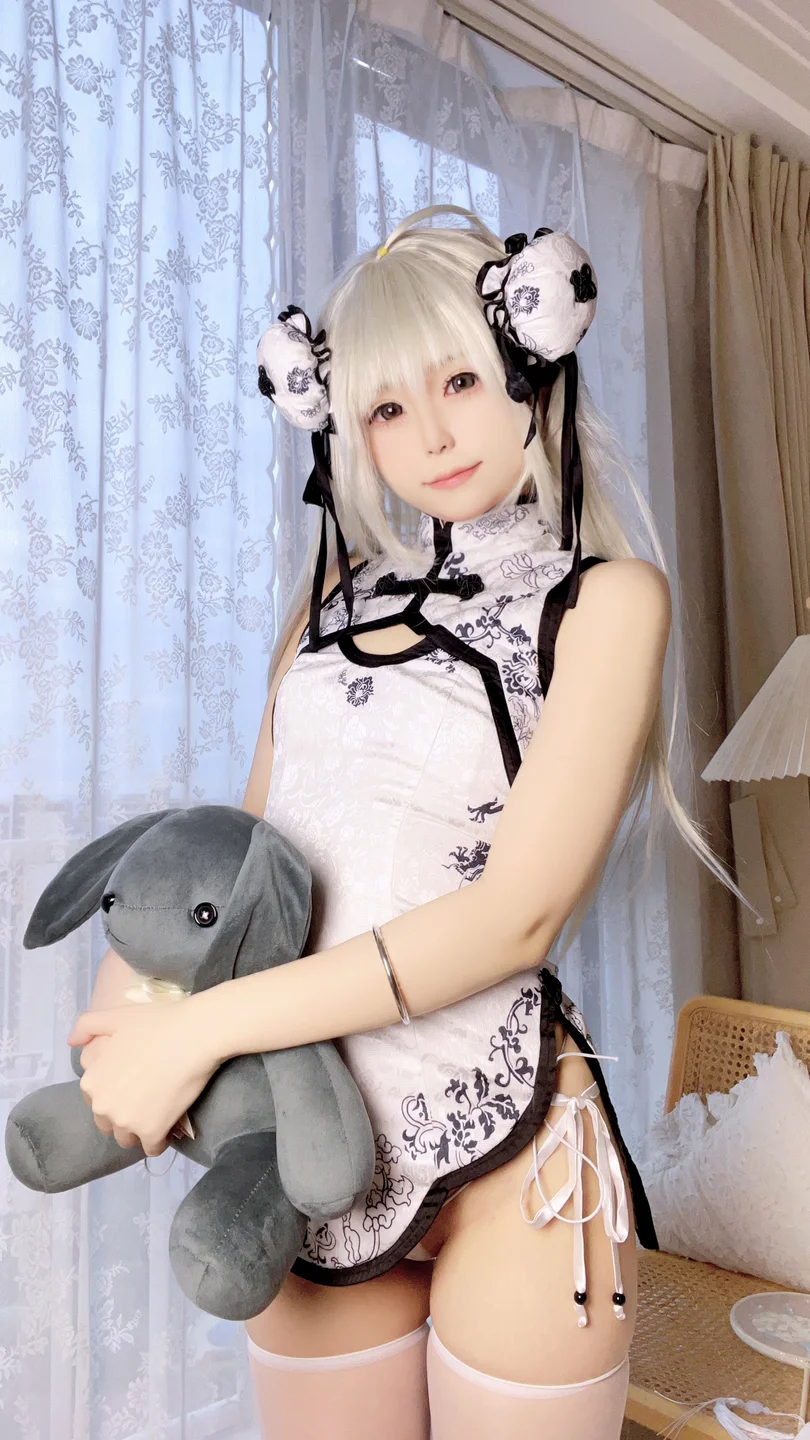 Tuo La Da Wang No.041 Yuyuki Sky Sister Qipao Selfie (27 photos)