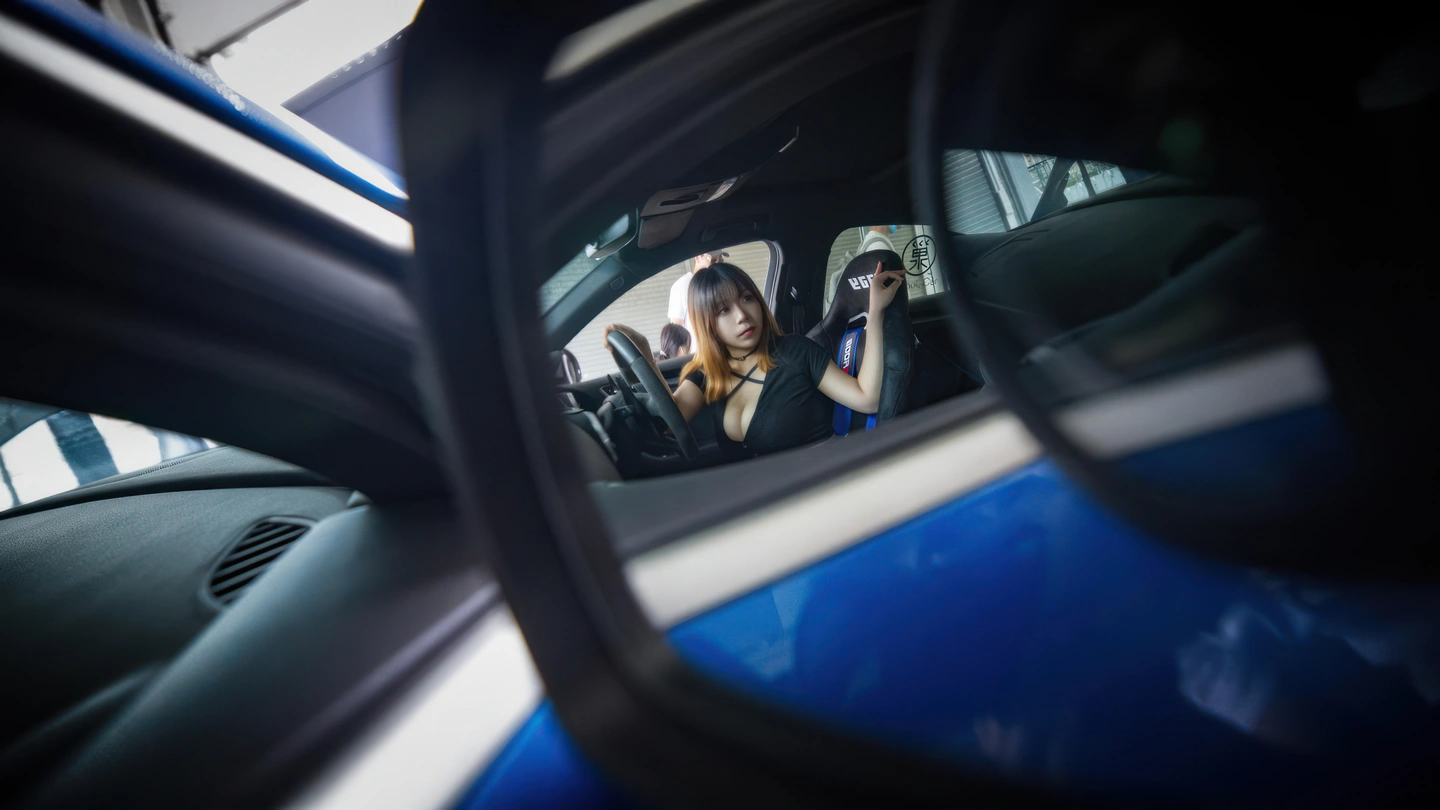 [gravure] wu-yan-xiao-tian-shi-wy - Fashion Car Model (30 photos) - Wu Yan Xiao Tian Shi Wy (无颜小天使wy) - Photo 4 of 30