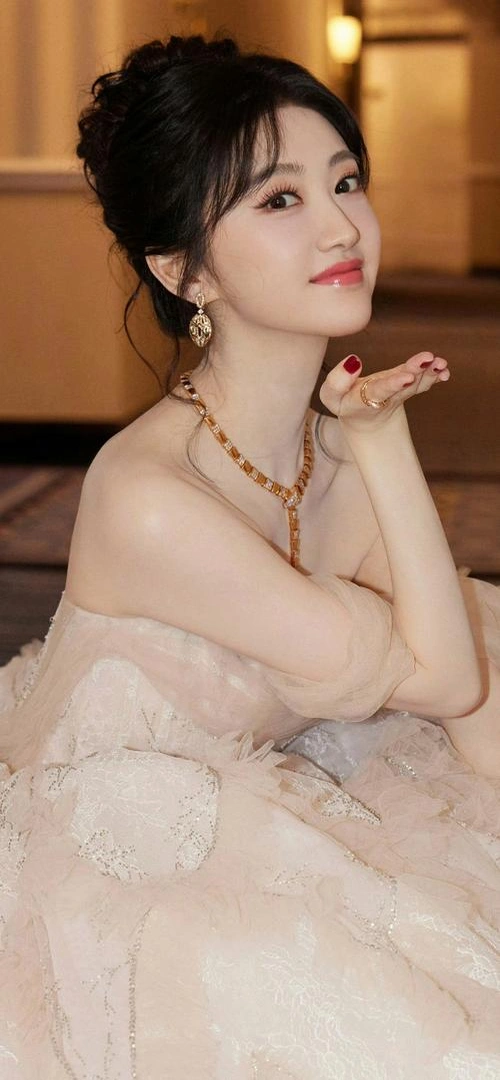 Jing Tian - Magazine Photos - Magazine Fashion Editorial 01 (99 photos) - Jing Tian (景甜) - Photo 68 of 99