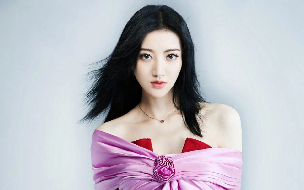 Jing Tian - Magazine Photos - Magazine Fashion Editorial 01 (99 photos) - Jing Tian (景甜) - Photo 89 of 99