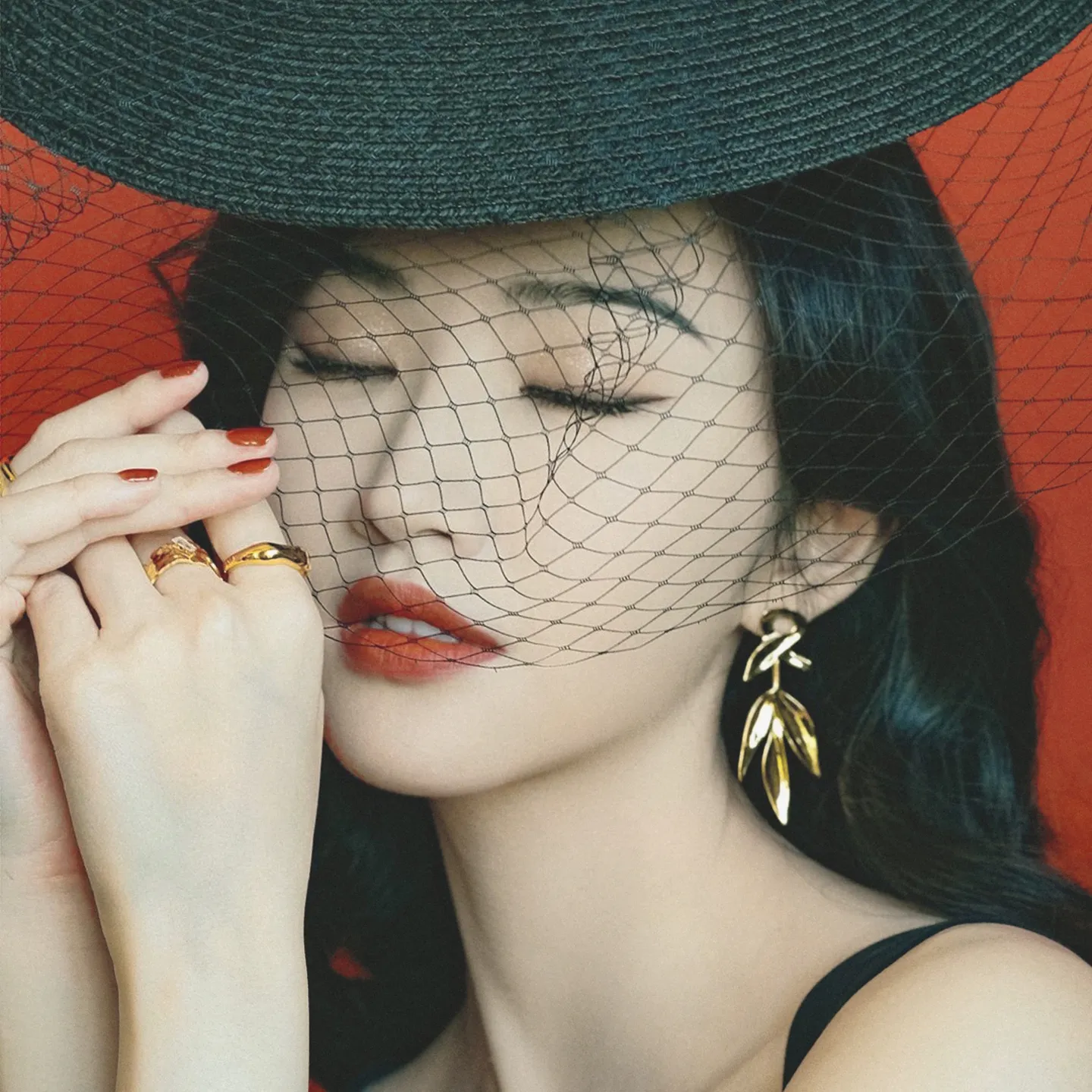 Jing Tian - Magazine Photo - Magazine Fashion Editorial 05 (100 photos) - Jing Tian (景甜) - Photo 1 of 100