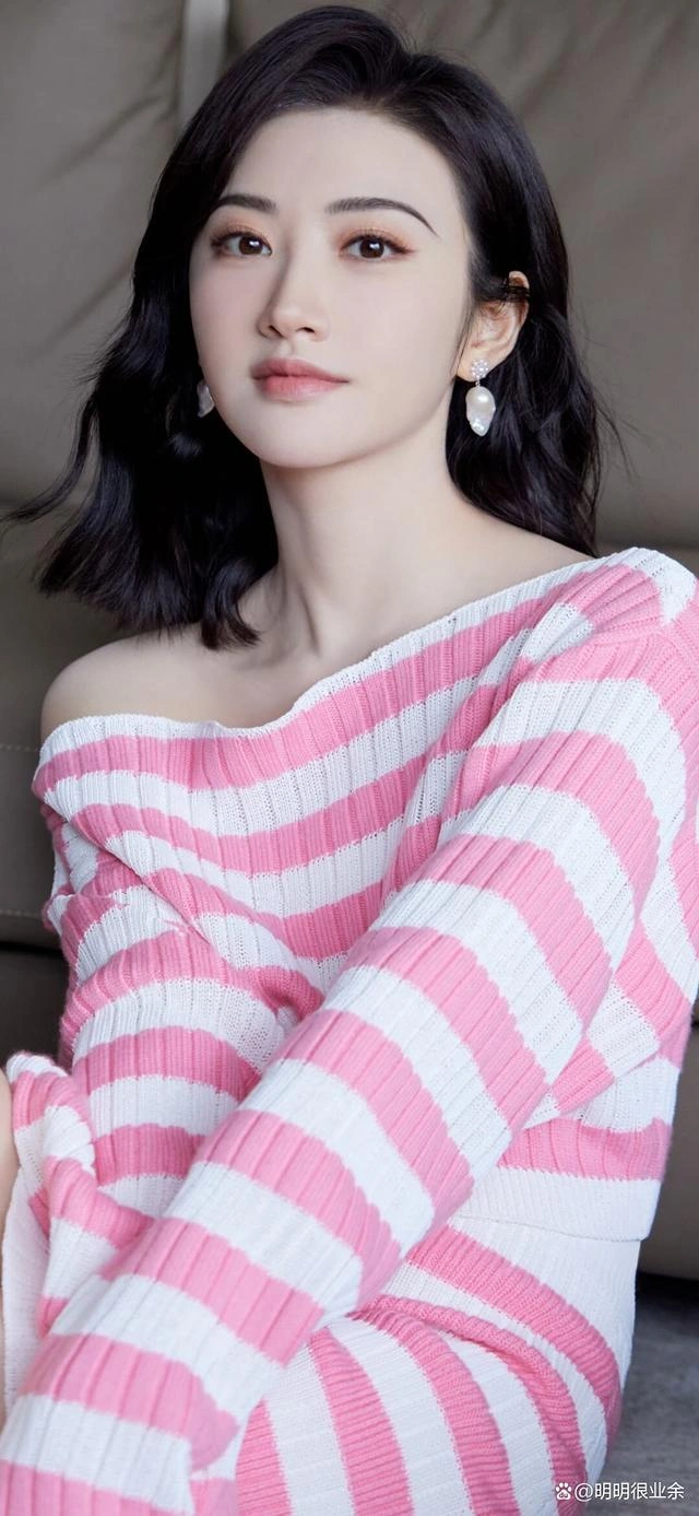 Jing Tian - Magazine Photos - Magazine Fashion Editorial 09 (60 photos) - Jing Tian (景甜) - Photo 18 of 60
