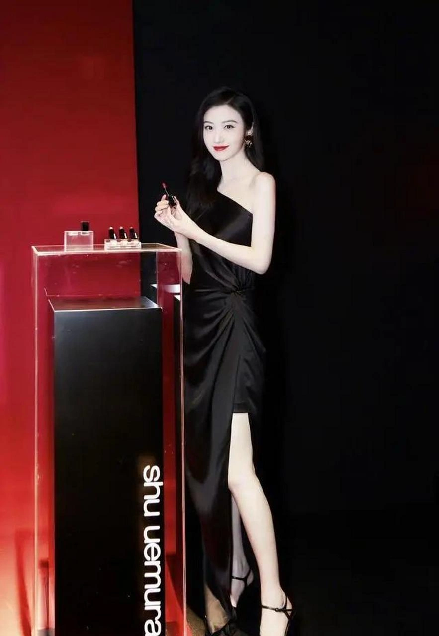 Jing Tian - Magazine Photos - Magazine Fashion Editorial 09 (60 photos) - Jing Tian (景甜) - Photo 36 of 60