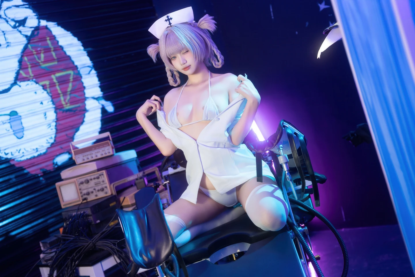 Qi Qi Yao Guai O No.071 Midnight Song · Nurse Outfit Xiao Qin (100 photos) - Qi Qi Yao Guai O (柒柒要乖哦) - Photo 15 of 100