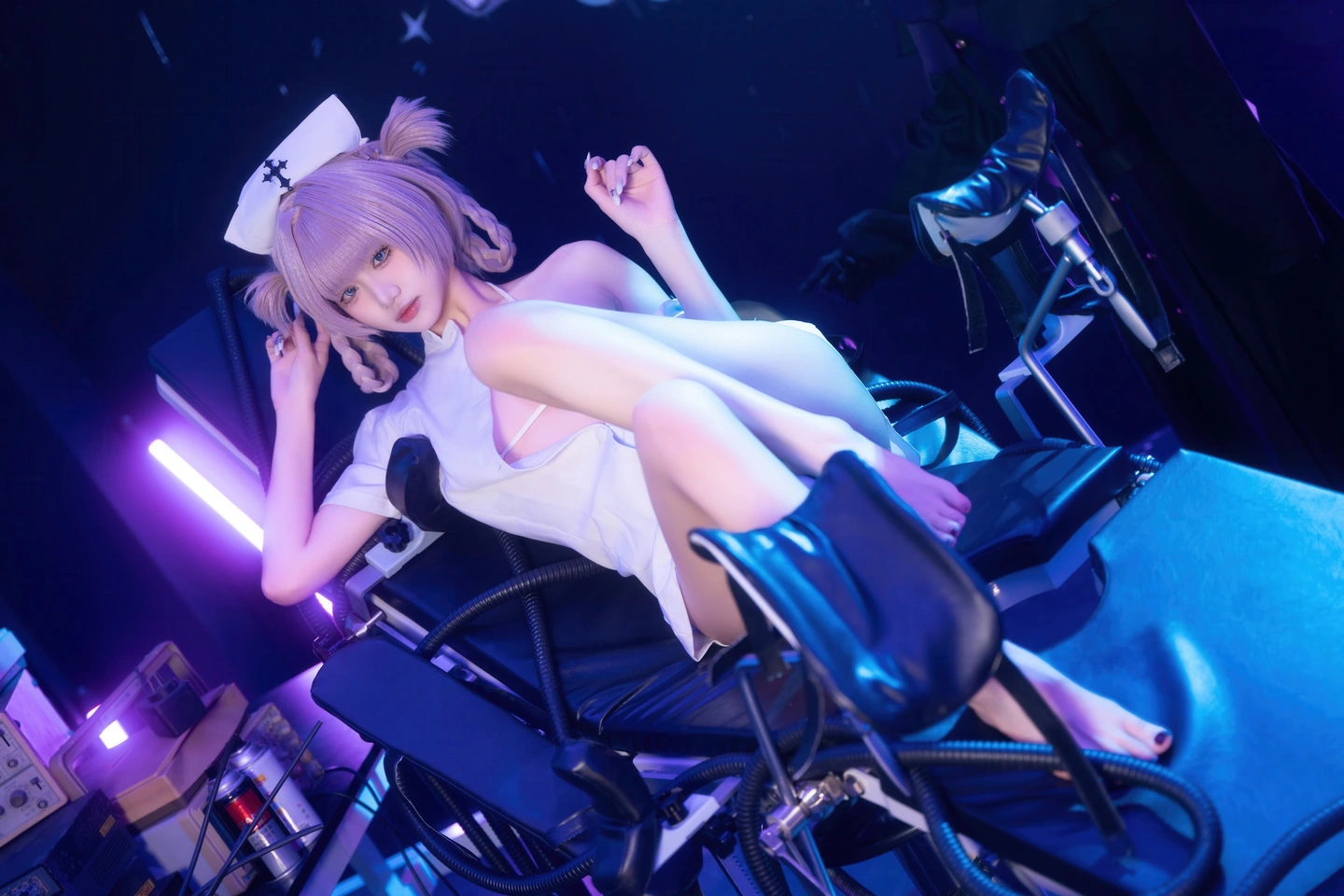Qi Qi Yao Guai O No.071 Midnight Song · Nurse Outfit Xiao Qin (100 photos) - Qi Qi Yao Guai O (柒柒要乖哦) - Photo 23 of 100