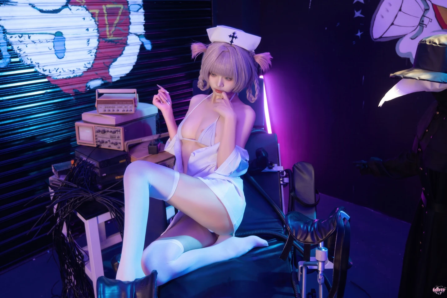 Qi Qi Yao Guai O No.071 Midnight Song · Nurse Outfit Xiao Qin (100 photos) - Qi Qi Yao Guai O (柒柒要乖哦) - Photo 70 of 100