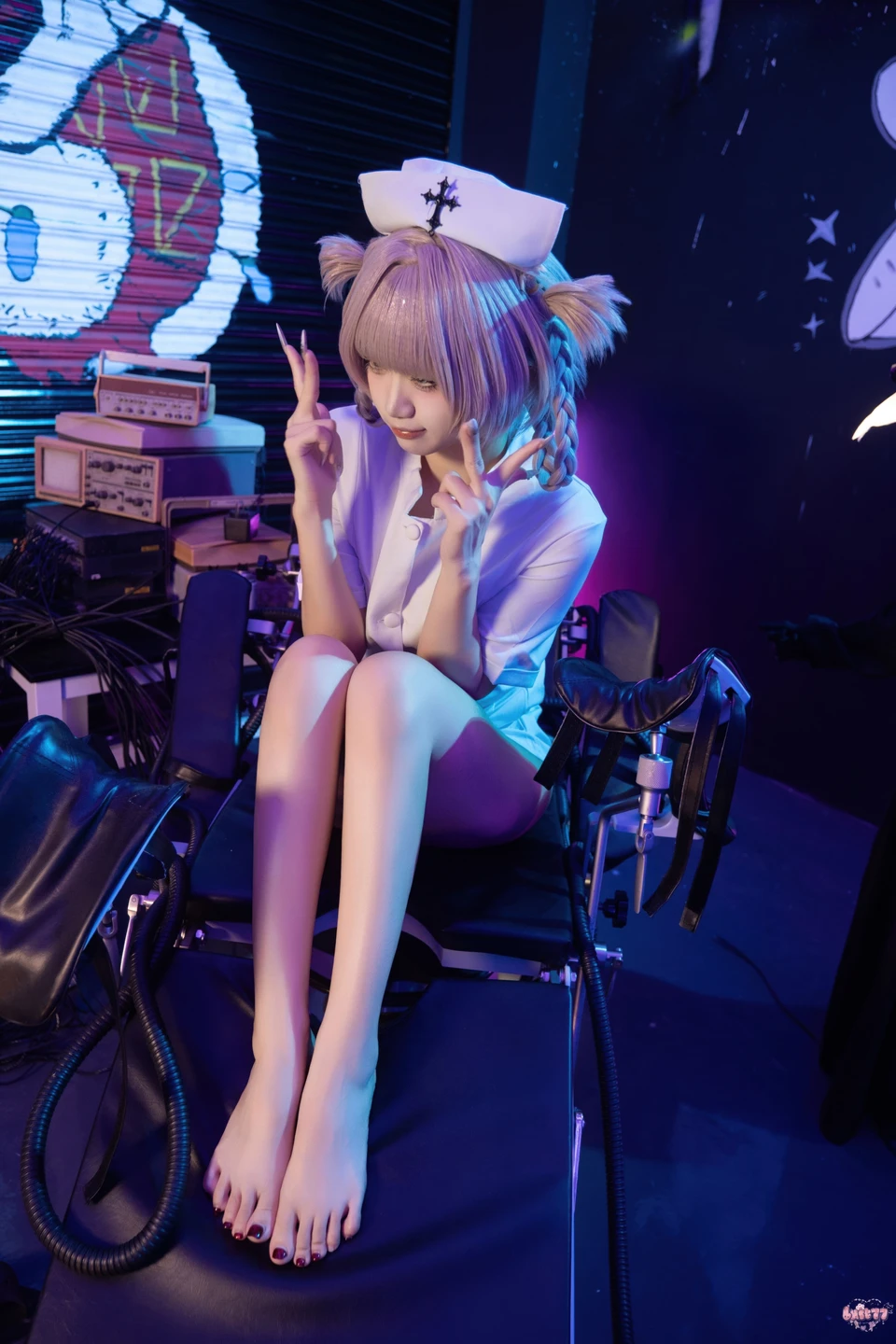 Qi Qi Yao Guai O No.071 Midnight Song · Nurse Outfit Xiao Qin (100 photos) - Qi Qi Yao Guai O (柒柒要乖哦) - Photo 79 of 100