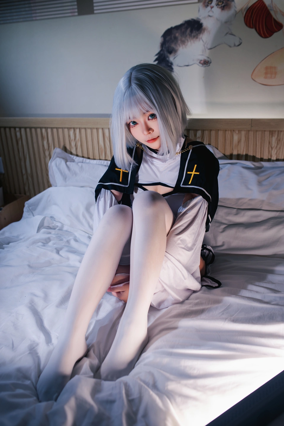 Luocheng Snow - No.002 Purifying Priest (37 photos) - Luo Cheng Xue (洛城雪) - Photo 17 of 37