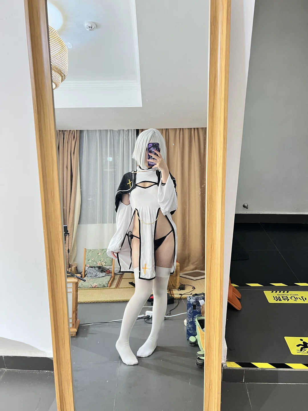 Luocheng Snow - No.002 Purifying Priest (37 photos) - Luo Cheng Xue (洛城雪) - Photo 35 of 37