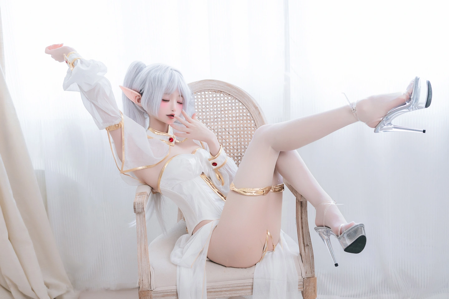 Ai Li - No.003 Frieren: Beyond Journey's End (20 photos) - Ai Li (爱莉) - Photo 4 of 20