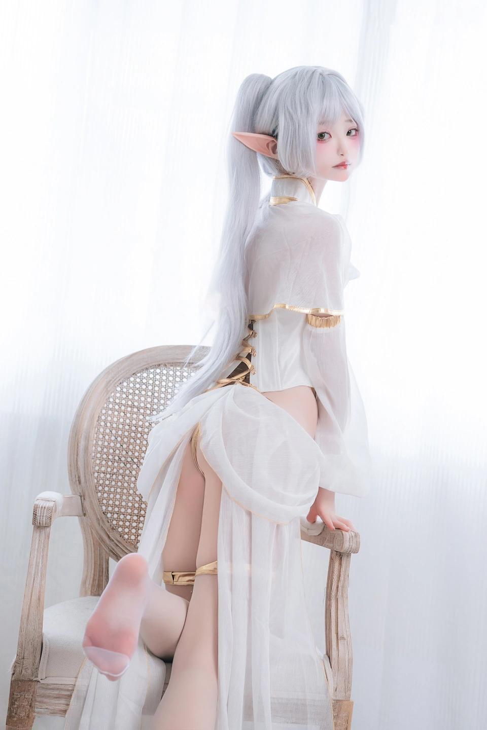 Ai Li - No.003 Frieren: Beyond Journey's End (20 photos) - Ai Li (爱莉) - Photo 17 of 20
