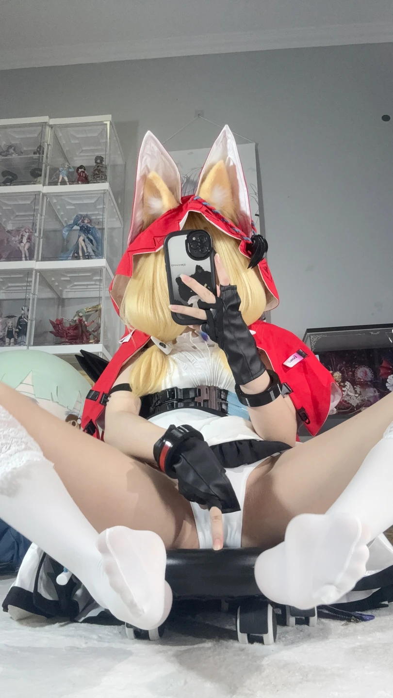 Coser@Bai Li Shirly - No.059 Arknights Luo Xi (148 photos + 29 videos) - Bai Li Shirly (白栎Shirly) - Photo 90 of 148