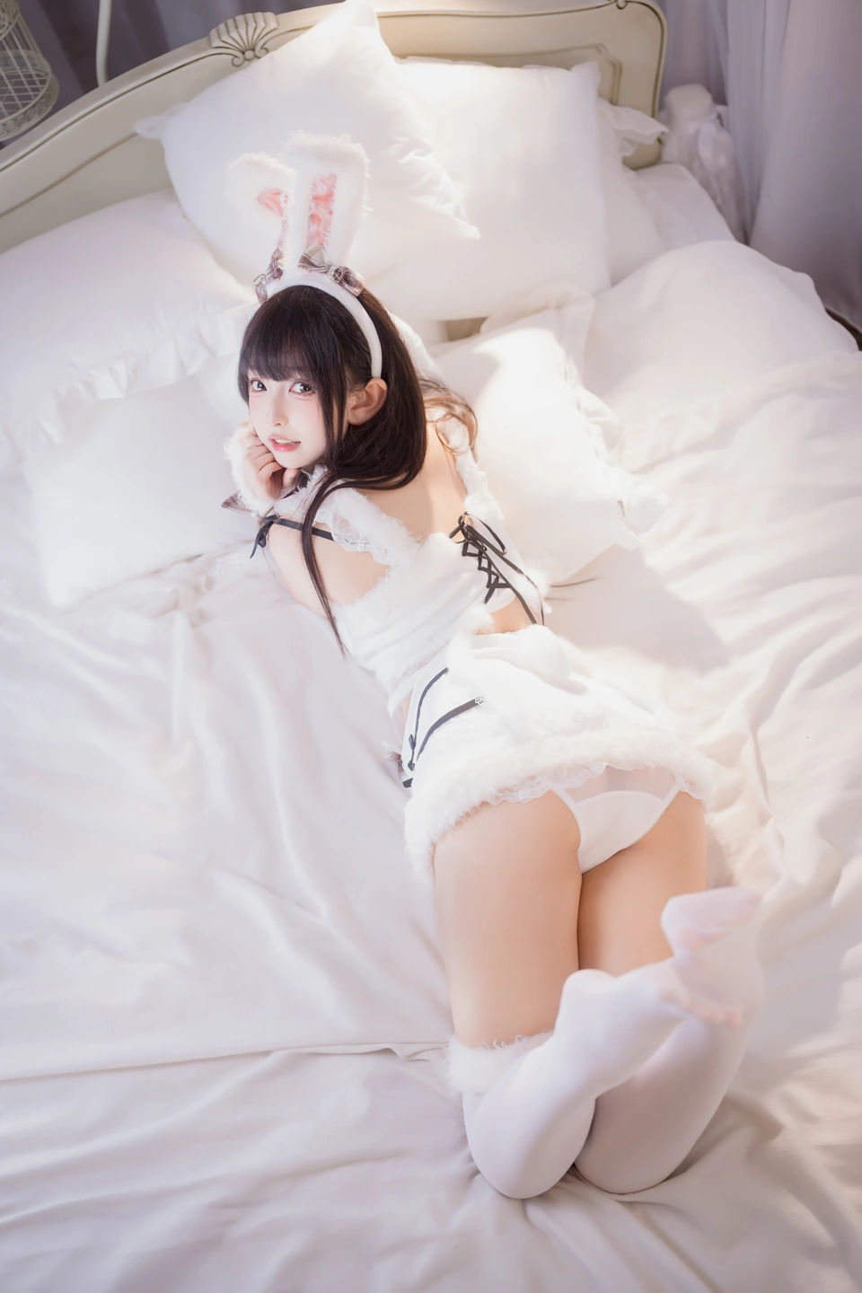 Shinonome Mafuyu - Plush White Rabbit [75P, (75 photos) - Shen Le Ban Zhen Dong (神楽坂真冬) - Photo 74 of 75