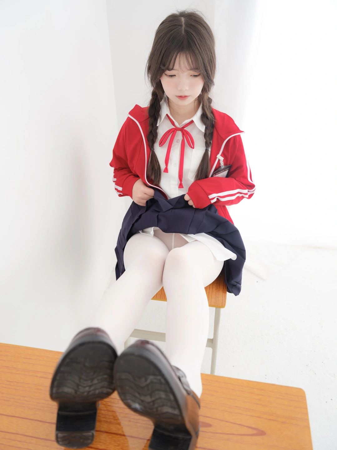 Special Plan Internal VIP Milk Tea White Stockings School Uniform [60P1V+2.95G] (60 photos) - Photo 9 of 60