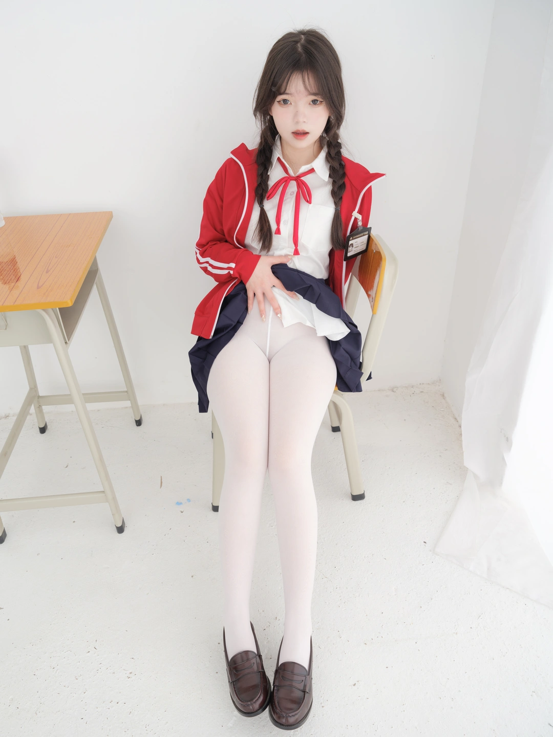 Special Plan Internal VIP Milk Tea White Stockings School Uniform [60P1V+2.95G] (60 photos) - Photo 13 of 60