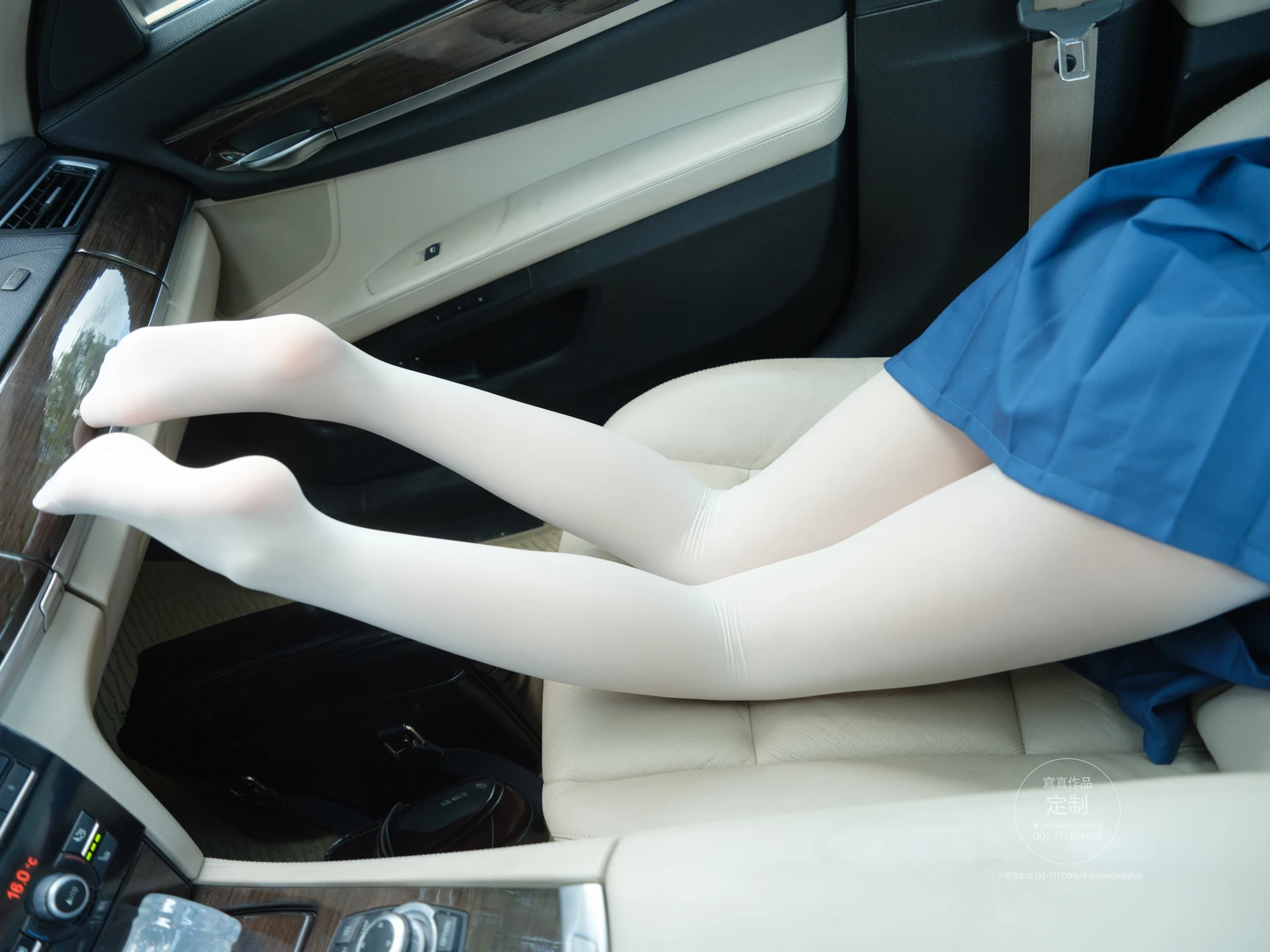 Emergency Project No.045 Miao Miao Zi In-Car White Stockings (88 photos) - Photo 48 of 88