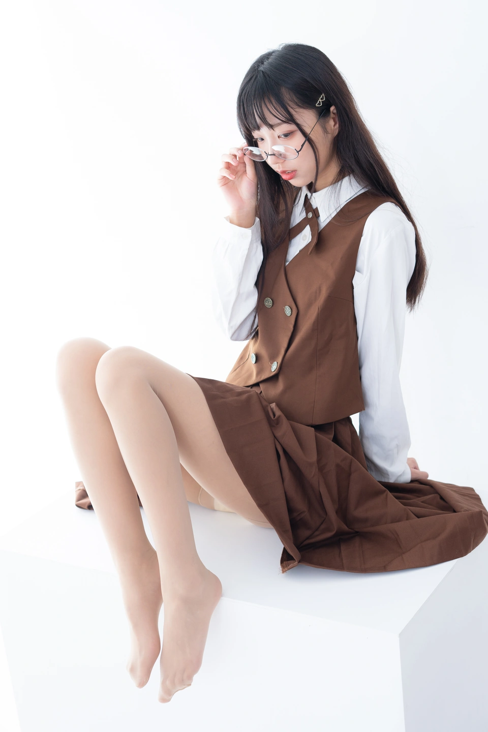 Emergency Project No.051 Miao Miao Zi Brown JK Skirt (48 photos) - Photo 2 of 48