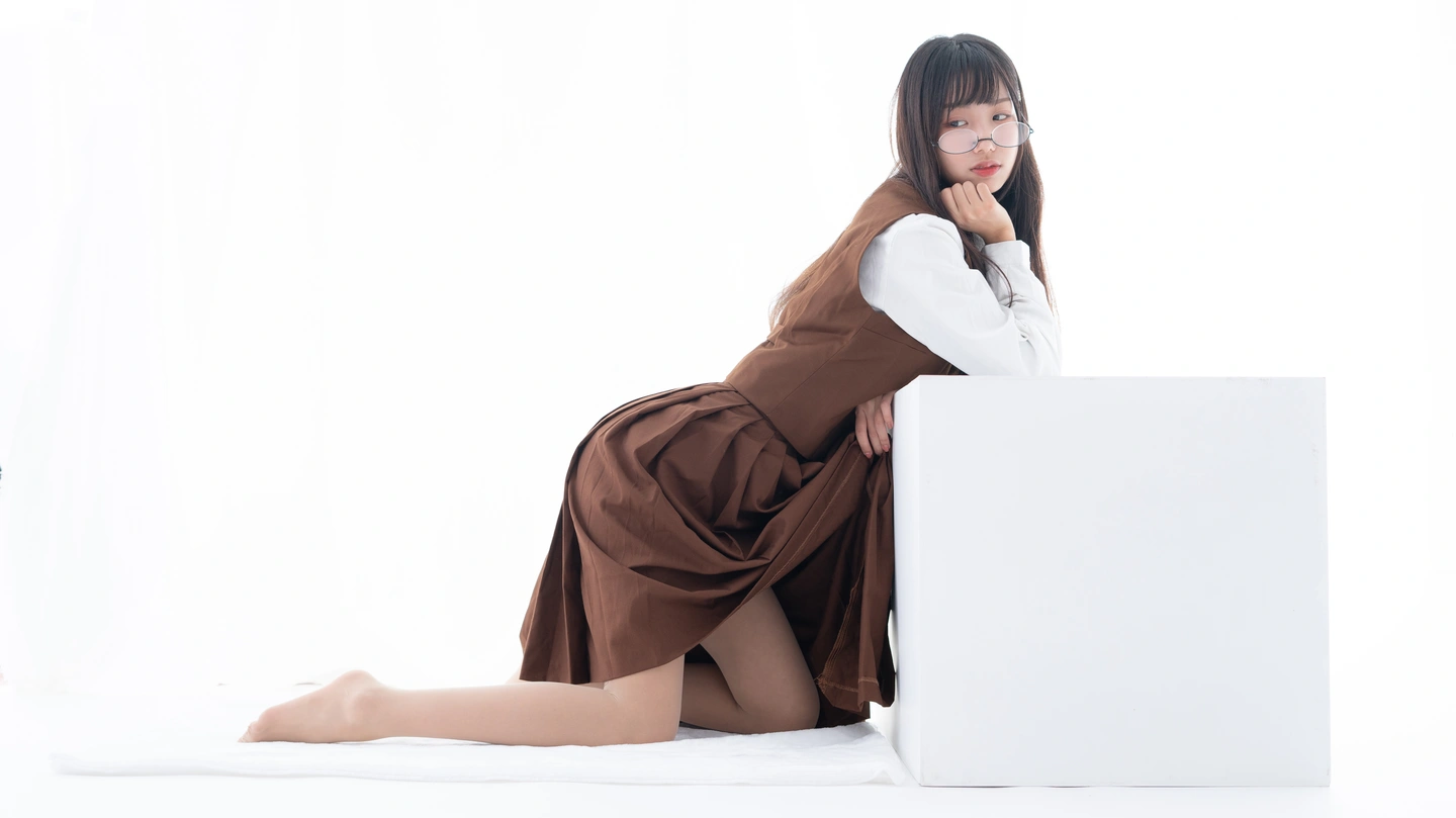 Emergency Project No.051 Miao Miao Zi Brown JK Skirt (48 photos) - Photo 22 of 48