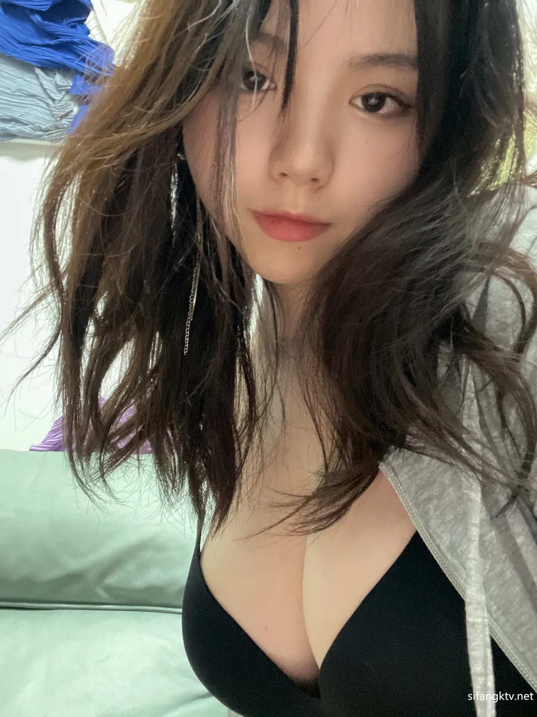 Cong You Bing Er - No.18 Grey Hoodie (16 photos) - Cong You Bing Er (葱油饼er) - Photo 14 of 16
