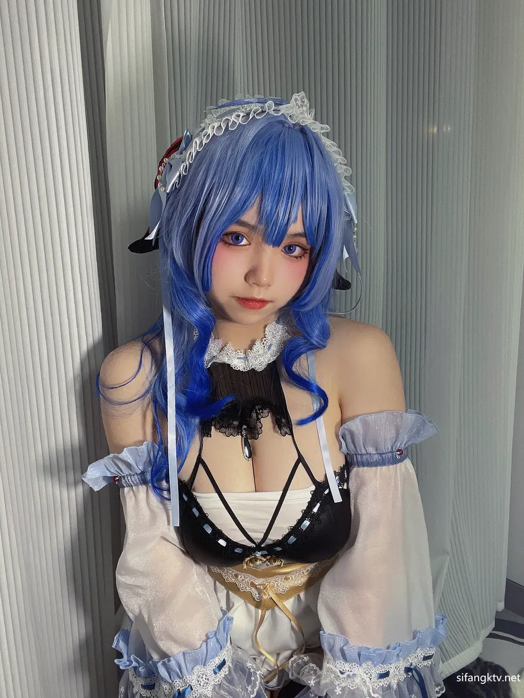 Cong You Bing Er - No.20 Genshin Impact Cosplay (9 photos) - Cong You Bing Er (葱油饼er) - Photo 6 of 9