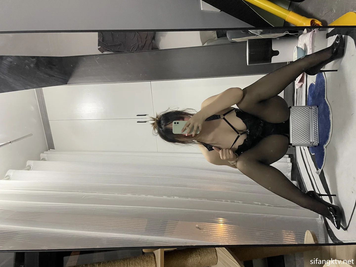 cong-you-bing-er - No.22 Black Stockings & Patent Leather (22 photos) - Cong You Bing Er (葱油饼er) - Photo 5 of 22