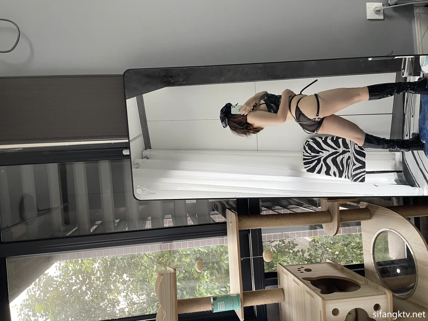 cong-you-bing-er - No.22 Black Stockings & Patent Leather (22 photos) - Cong You Bing Er (葱油饼er) - Photo 15 of 22