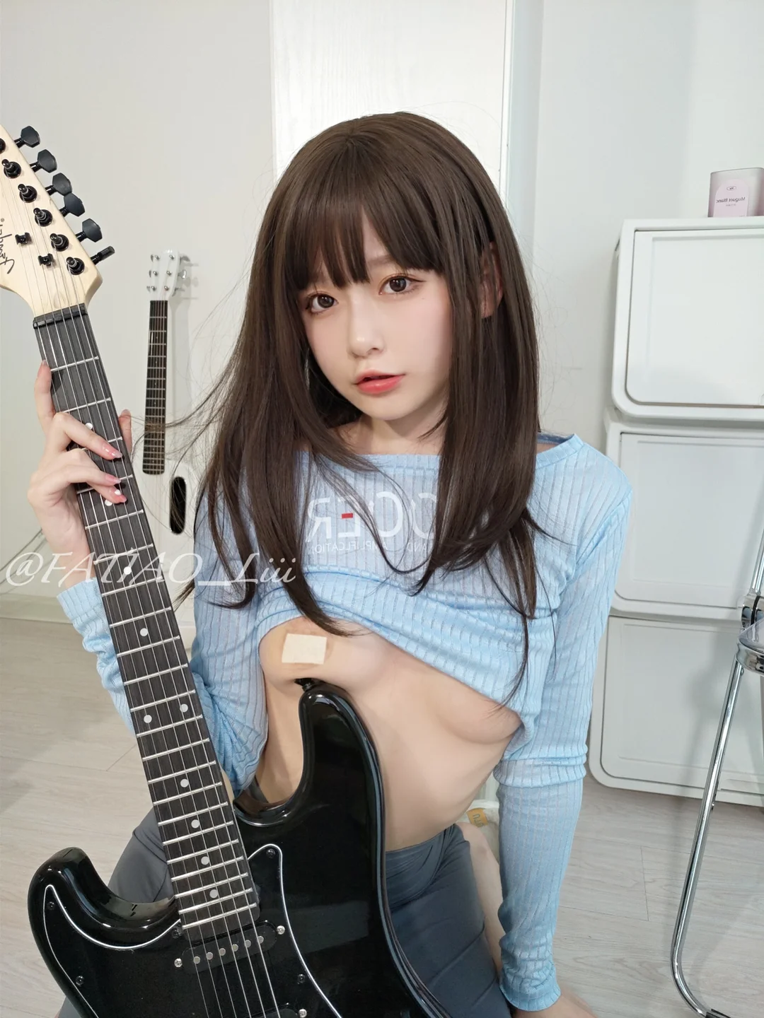 Mysterious Dai Li - NO.004 Guitar Sister (102 photos) - Mi Zhi Ai Li (迷之呆梨) - Photo 72 of 102