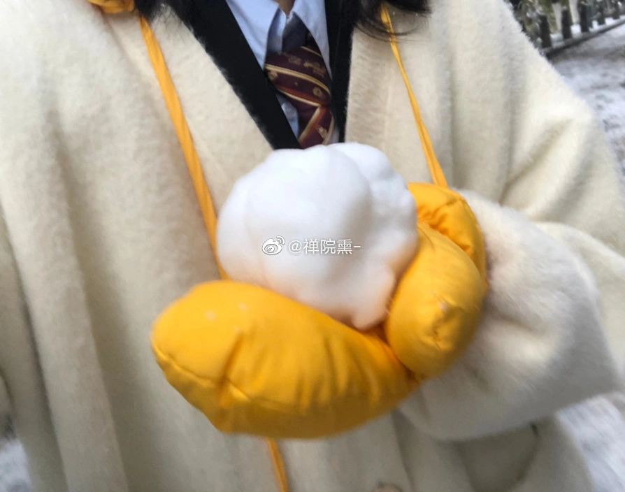 000 02 Shan-yuan-xun (Xun-zi) - Early Weibo (786 photos) - Shan Yuan Xun (禅院熏) - Xun Zi (熏仔) - Photo 304 of 786