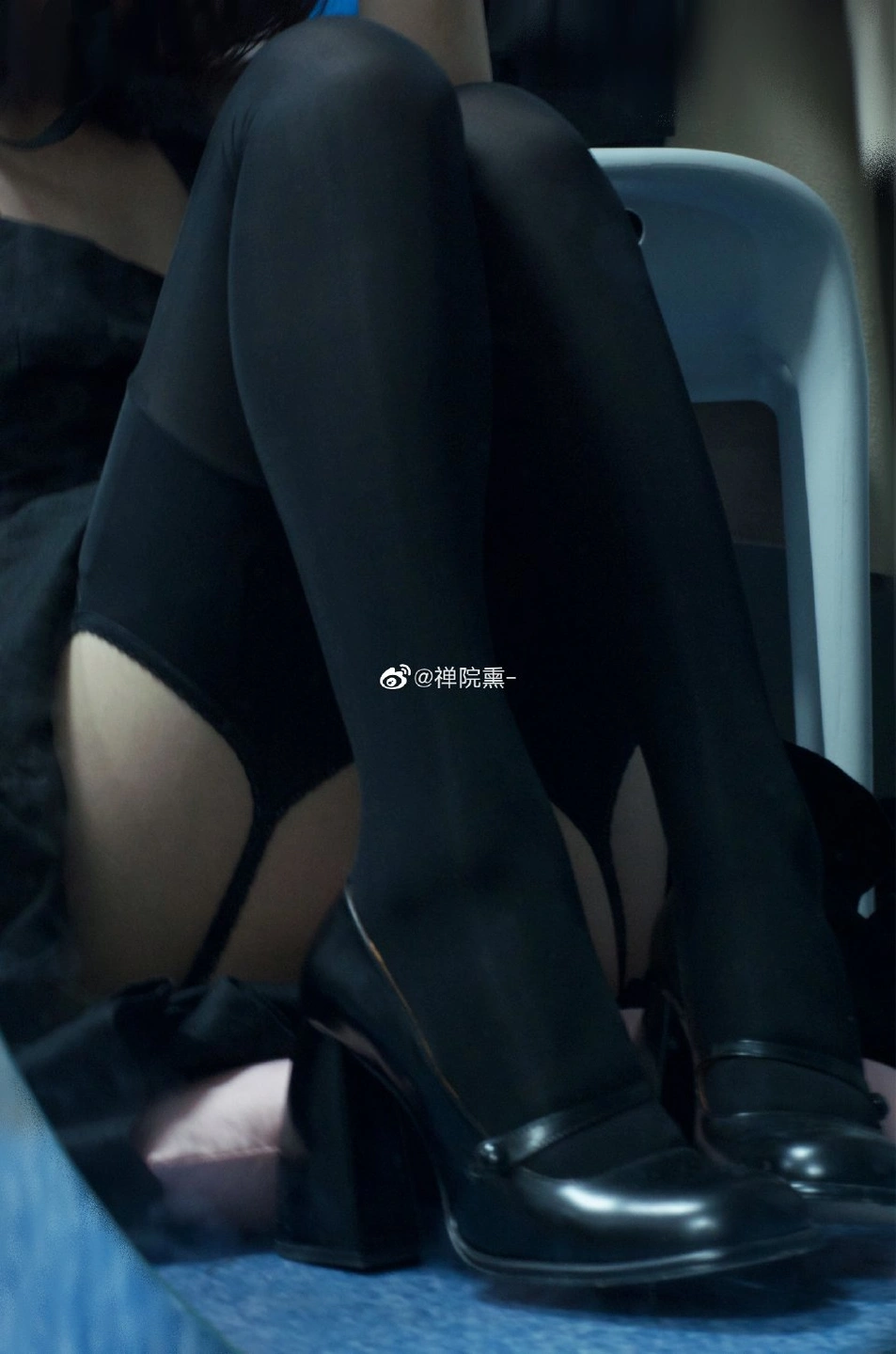 000 02 Shan-yuan-xun (Xun-zi) - Early Weibo (786 photos) - Shan Yuan Xun (禅院熏) - Xun Zi (熏仔) - Photo 344 of 786