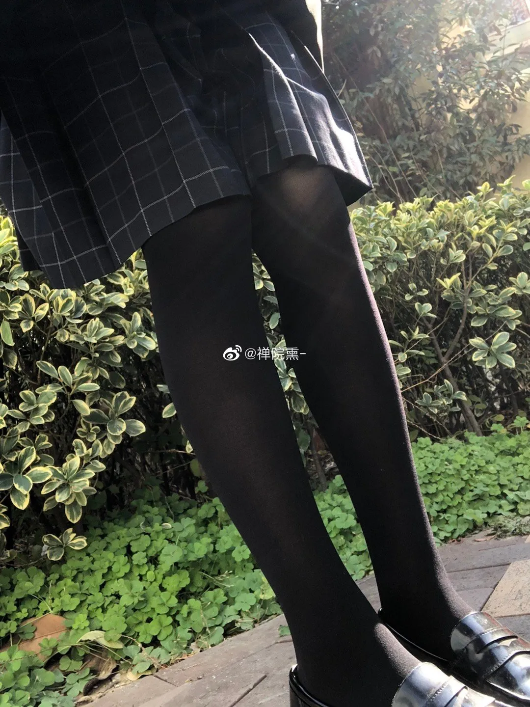 000 02 Shan-yuan-xun (Xun-zi) - Early Weibo (786 photos) - Shan Yuan Xun (禅院熏) - Xun Zi (熏仔) - Photo 605 of 786