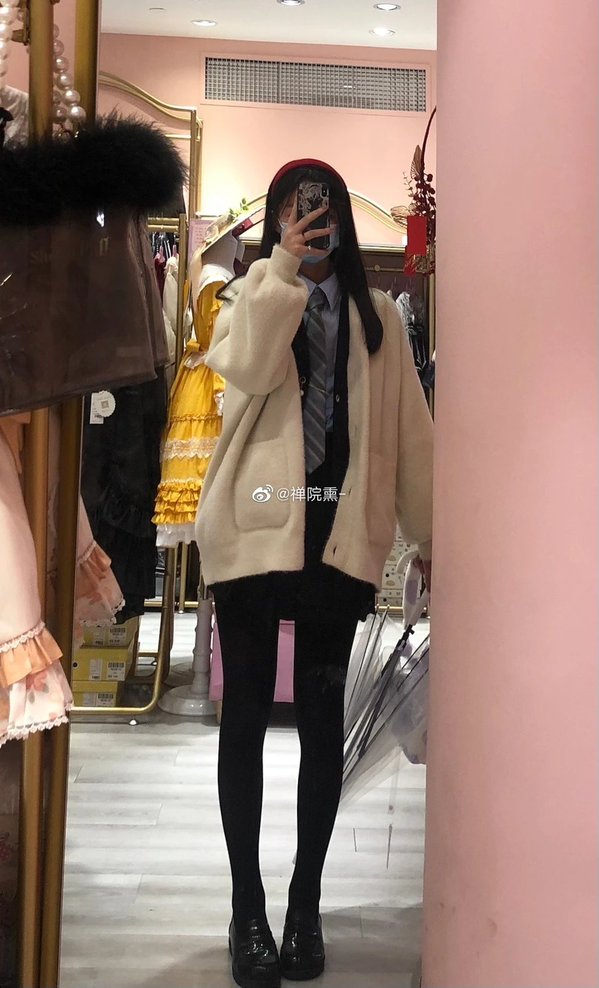 000 02 Shan-yuan-xun (Xun-zi) - Early Weibo (786 photos) - Shan Yuan Xun (禅院熏) - Xun Zi (熏仔) - Photo 765 of 786