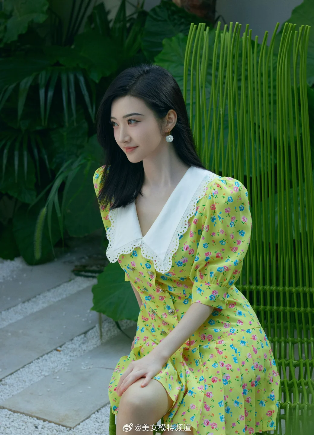 [gravure] Jing Tian - Photo Collection Set 01 (18 photos) - 02 Xie Zhen Ji Tao Tu (02-写真集套图) - Photo 15 of 18