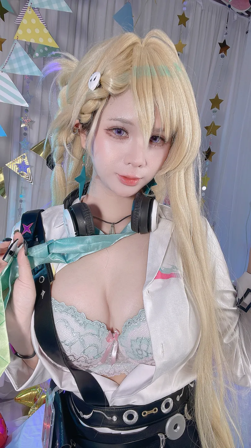 Pyon Lay - No.036 Lynae - Wuthering Waves [98P, (98 photos) - Pyon_lay (Pyon_Lay) - Photo 59 of 98