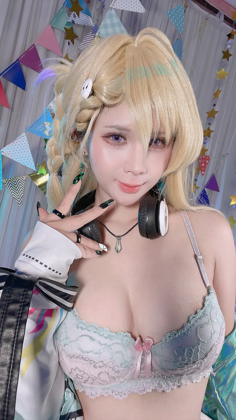 Pyon Lay - No.036 Lynae - Wuthering Waves [98P, (98 photos) - Pyon_lay (Pyon_Lay) - Photo 77 of 98